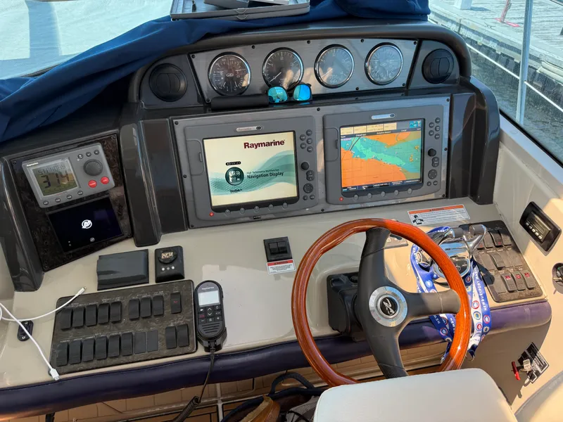 Slide: The Image of Sea Ray 48 Sundancer 2008 - 12