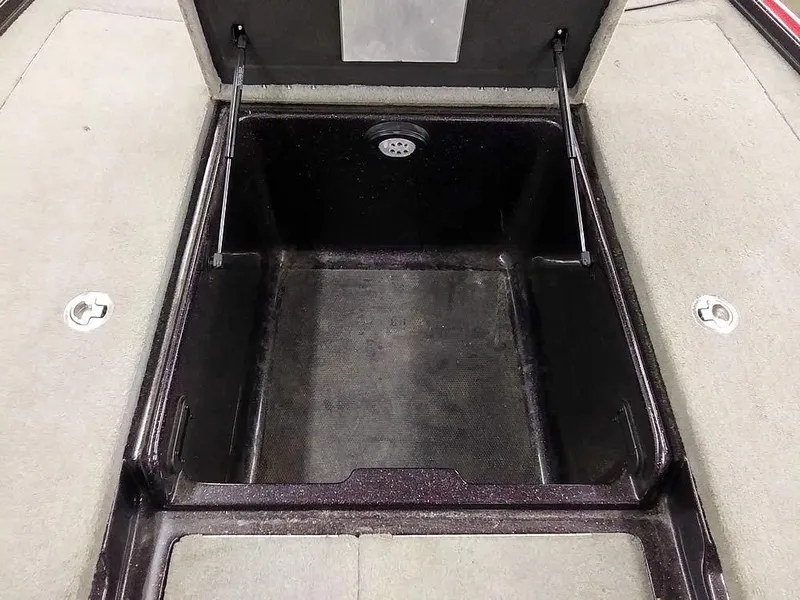Slide: The Image of Open storage compartment in 2015 Nitro Z-8 DC boat. - 19