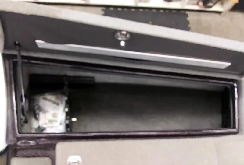 Slide: The Image of Open storage compartment in 2015 Nitro Z-8 DC boat. - 20
