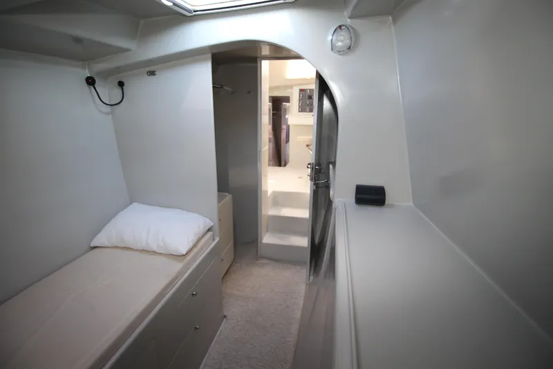 Slide: The Image of Port hull aft cabin - 13