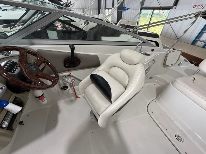 Slide: The Image of Crownline Boats 220 EX 2007 - 12
