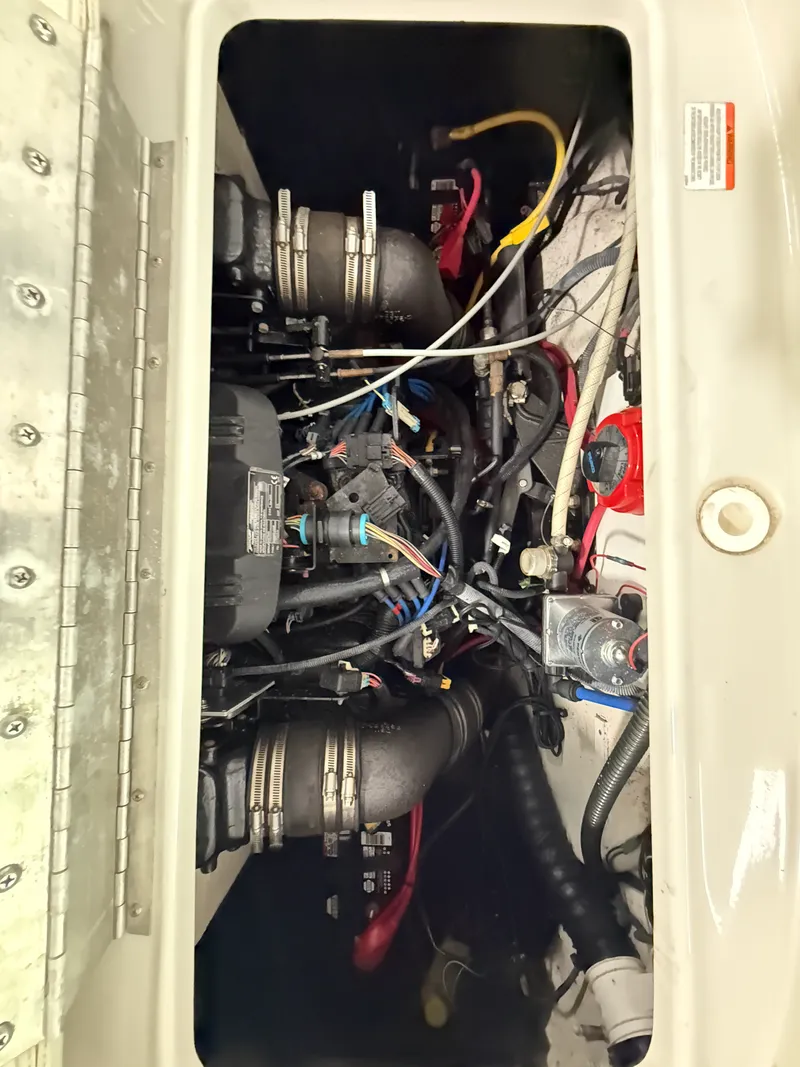 Slide: The Image of Crownline Boats 220 EX 2007 - 18
