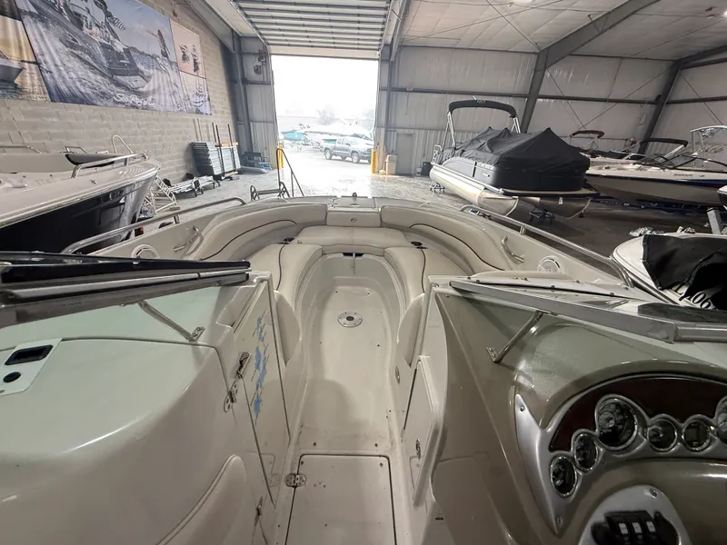 Slide: The Image of Crownline Boats 220 EX 2007 - 8