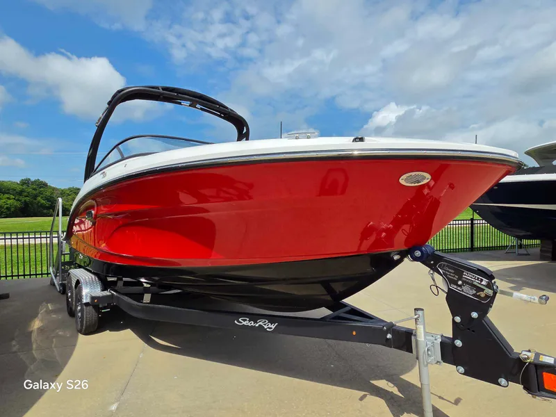 Slide: The Image of Sea Ray SPX 210 2027 - 3