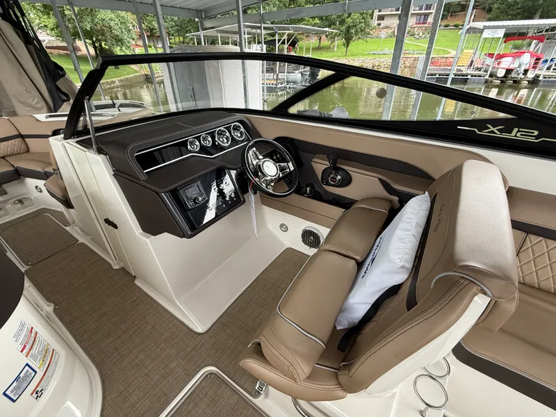 Slide: The Image of Sea Ray 280 SLX 2017 - 31