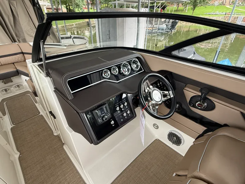 Slide: The Image of Sea Ray 280 SLX 2017 - 16