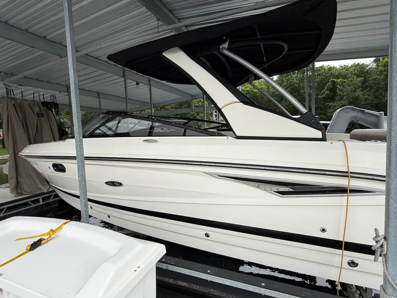 Slide: The Image of Sea Ray 280 SLX 2017 - 4