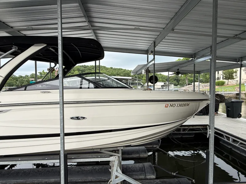 Slide: The Image of Sea Ray 280 SLX 2017 - 9