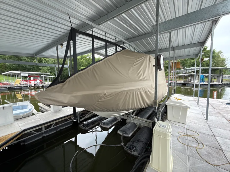 Slide: The Image of Sea Ray 280 SLX 2017 - 56
