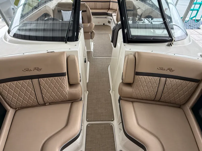 Slide: The Image of Sea Ray 280 SLX 2017 - 39