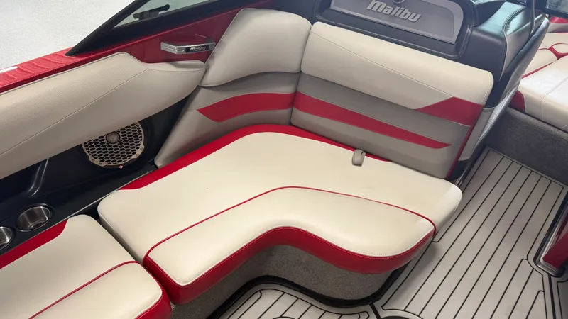 Slide: The Image of Malibu 23 LSV 2015 - 55