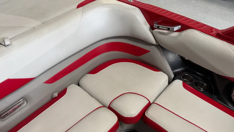Slide: The Image of Malibu 23 LSV 2015 - 43
