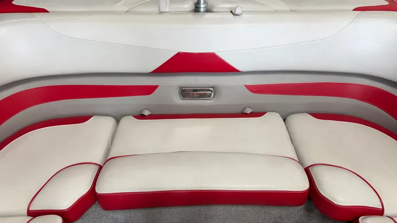 Slide: The Image of Malibu 23 LSV 2015 - 39