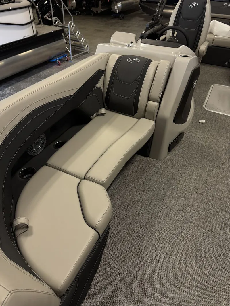 Slide: The Image of Barletta Cabrio 24 UE 2026 - 25