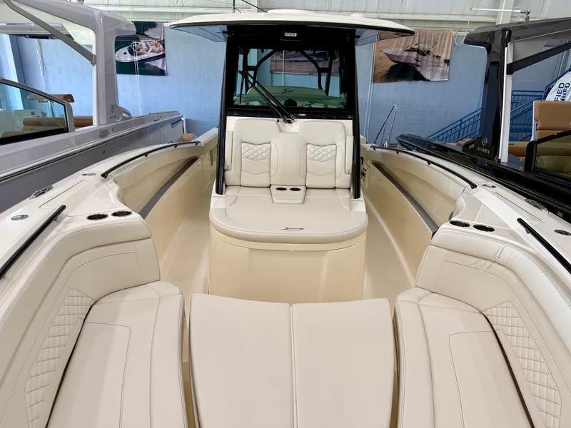 Slide: The Image of Scout 330 LXF 2027 - 14