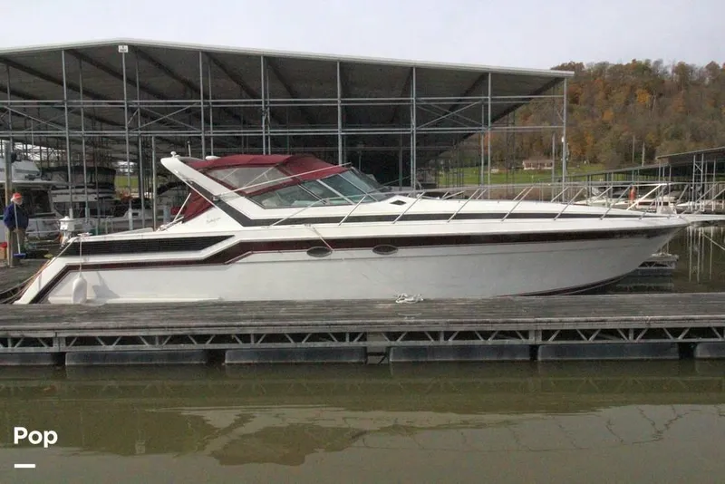 Slide: The Image of 1988 Wellcraft Portofino 4300 for sale in Aurora, IN - 14