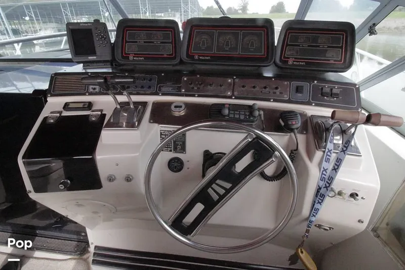 Slide: The Image of 1988 Wellcraft Portofino 4300 for sale in Aurora, IN - 19