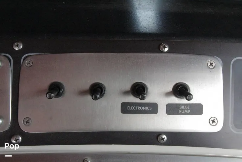 Slide: The Image of 1988 Wellcraft Portofino 4300 for sale in Aurora, IN - 35