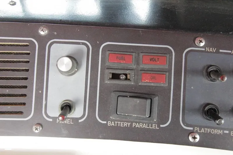 Slide: The Image of 1988 Wellcraft Portofino 4300 for sale in Aurora, IN - 39