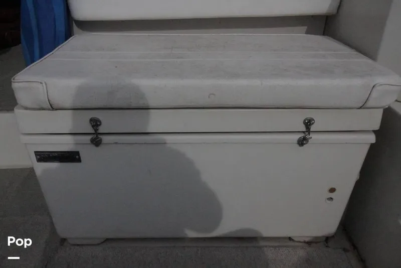 Slide: The Image of 1988 Wellcraft Portofino 4300 for sale in Aurora, IN - 51