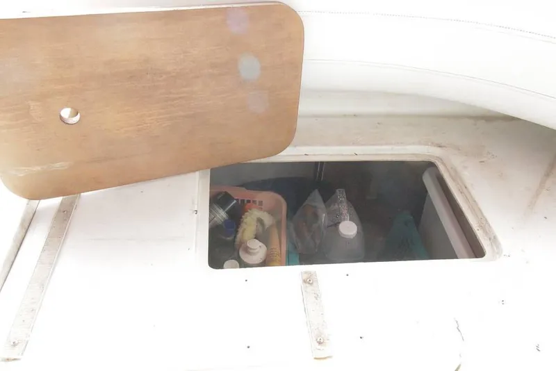 Slide: The Image of 1988 Wellcraft Portofino 4300 for sale in Aurora, IN - 60