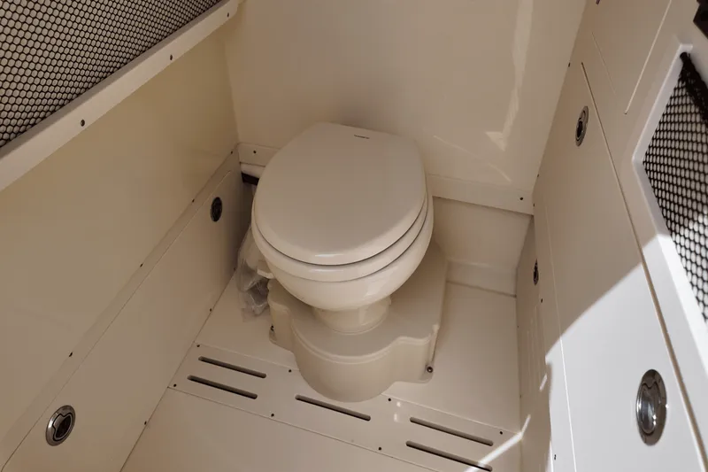 Slide: The Image of Scout 240 XSF 2026 - 22