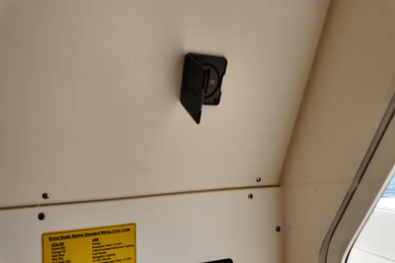 Slide: The Image of Scout 240 XSF 2026 - 24