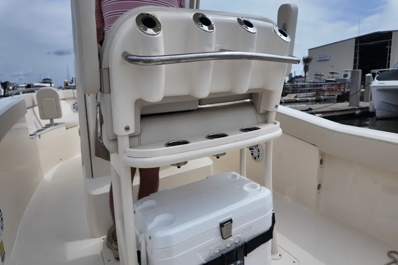 Slide: The Image of Scout 240 XSF 2026 - 31