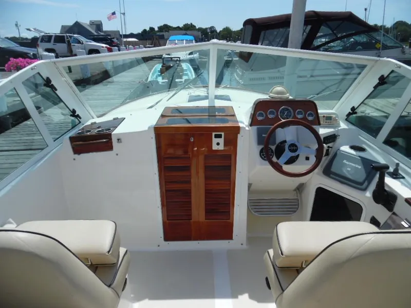 Slide: The Image of Interior view of 2006 Hunt Yachts Harrier 25 with helm console. - 6