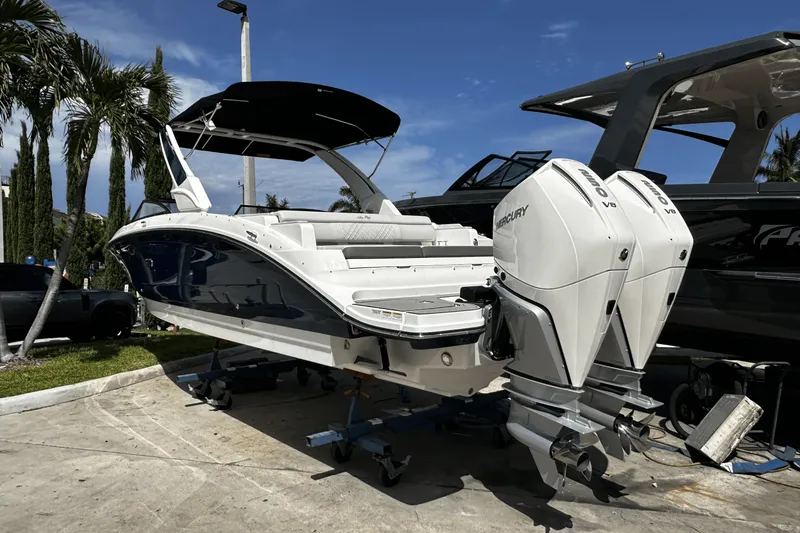 Slide: The Image of Sea Ray SDX 290 Outboard 2026 - 5