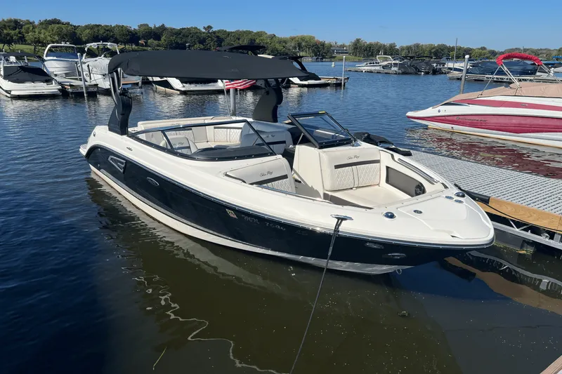 Slide: The Image of Sea Ray 230 SLX 2018 - 0