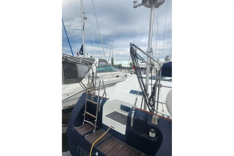 Slide: The Image of Beneteau Oceanis 44 CC 1995 - 3
