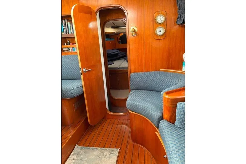 Slide: The Image of Beneteau Oceanis 44 CC 1995 - 9