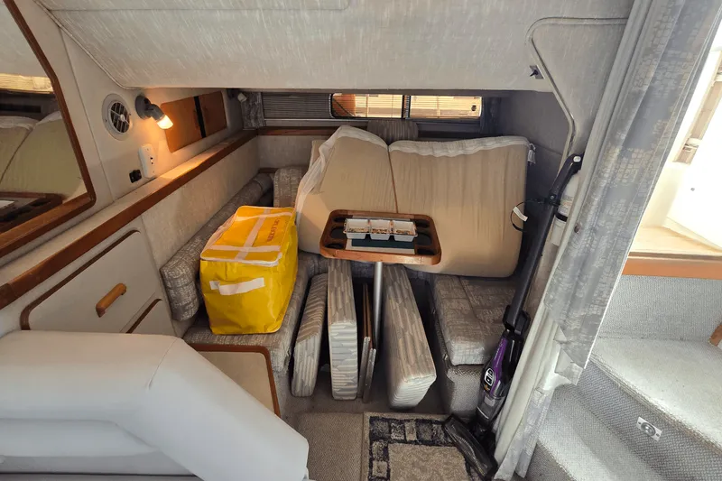 Slide: The Image of Sea Ray 310 SUNDANCER 1991 - 13