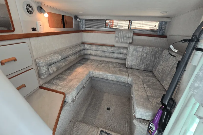 Slide: The Image of Sea Ray 310 SUNDANCER 1991 - 21