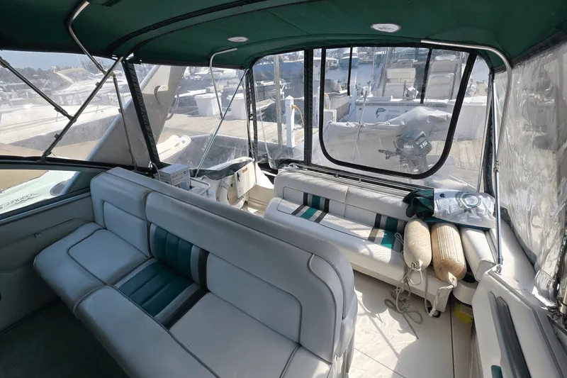 Slide: The Image of Sea Ray 310 SUNDANCER 1991 - 3