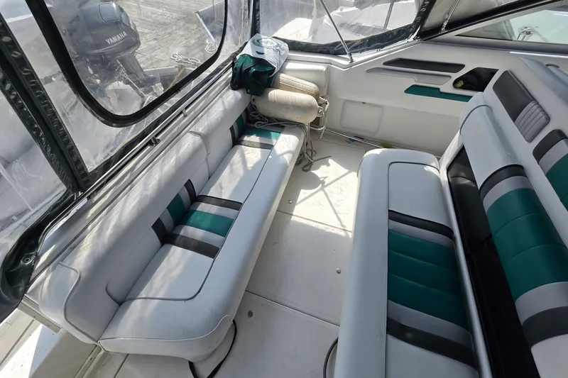 Slide: The Image of Sea Ray 310 SUNDANCER 1991 - 6