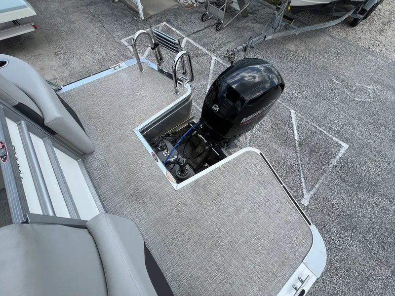 Slide: The Image of Harris 230 cruiser cw Harris 11 2024 - 15