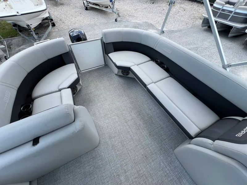 Slide: The Image of Harris 230 cruiser cw Harris 11 2024 - 13