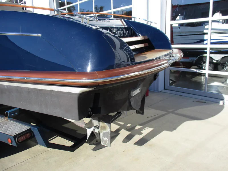 Slide: The Image of 2005 Riva 33 SUNRIVA boat stern view on trailer. - 7