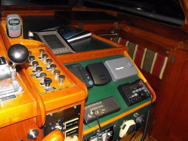 Slide: The Image of Broward Motoryacht 1960 - 18