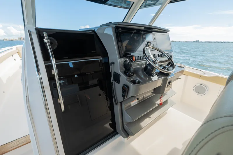 Slide: The Image of Pursuit 408 2019 - 12