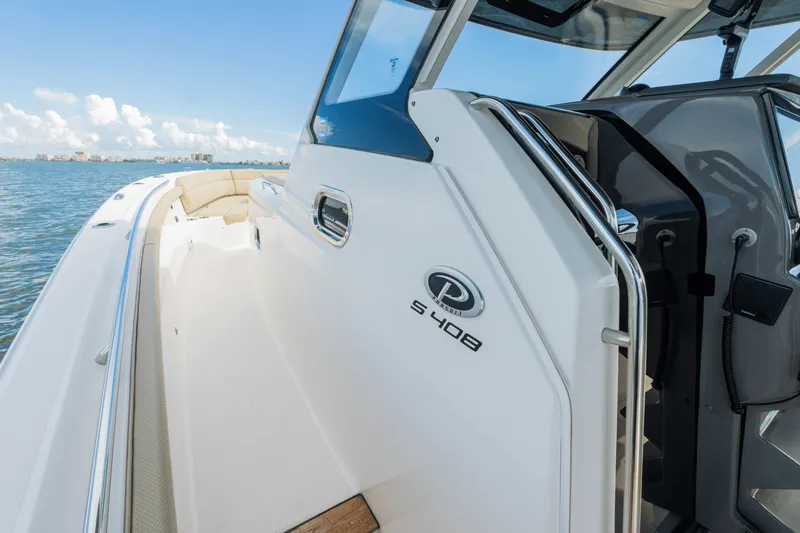 Slide: The Image of Pursuit 408 2019 - 14