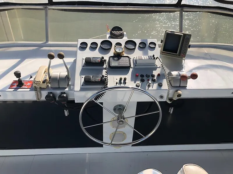 Slide: The Image of Control panel of a 1989 Pluckebaum 75 Coastal Cruiser yacht. - 14