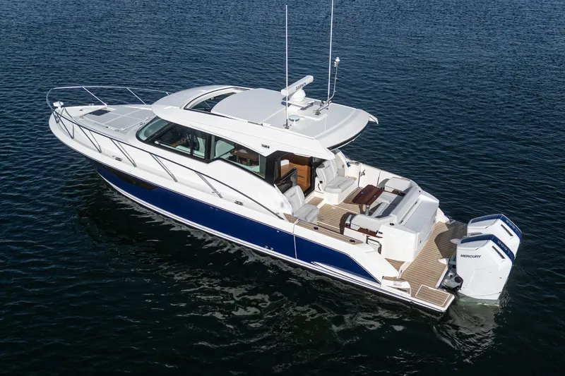 Slide: The Image of Tiara 43LE 2026 - 0