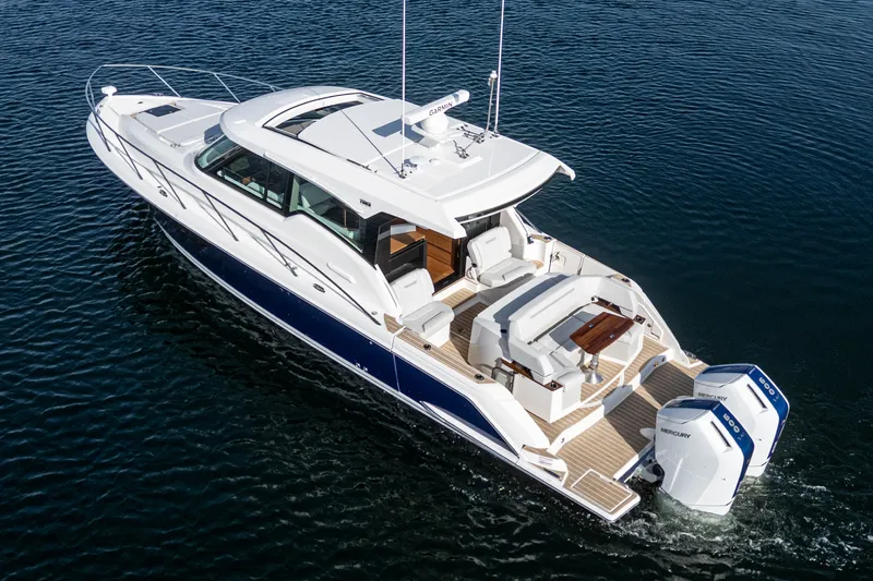 Slide: The Image of Tiara 43LE 2026 - 1