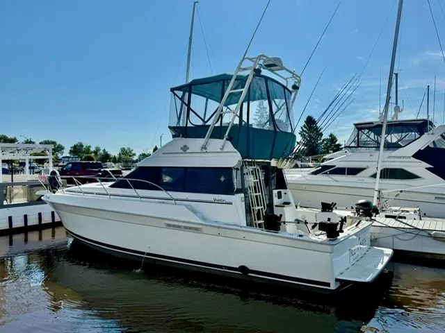 The Image of Silverton 37 Convertible 1994 - 0