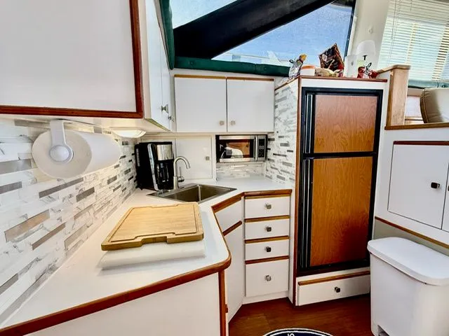 Slide: The Image of Silverton 37 Convertible 1994 - 12