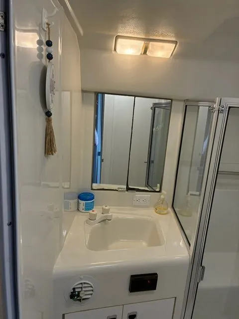 Slide: The Image of Silverton 37 Convertible 1994 - 16