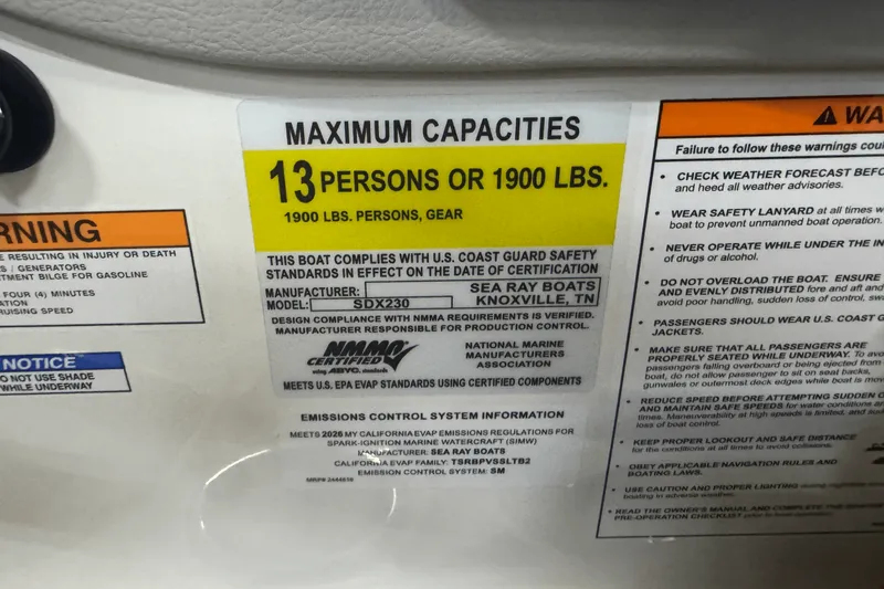 Slide: The Image of Sea Ray SDX 230 2026 - 20